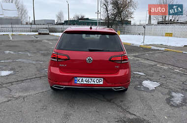 Хетчбек Volkswagen Golf 2017 в Києві