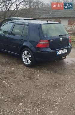 Хэтчбек Volkswagen Golf 2003 в Черновцах