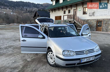 Универсал Volkswagen Golf 1999 в Лазещине