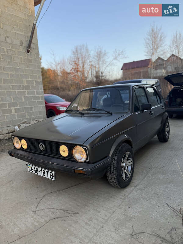 Хетчбек Volkswagen Golf 1980 в Новояворівську