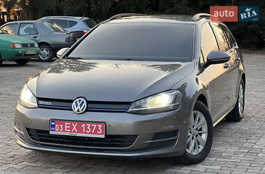 Универсал Volkswagen Golf 2016 в Луцке