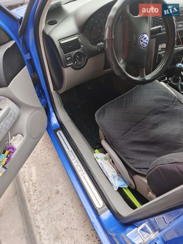 Универсал Volkswagen Golf 2001 в Трускавце