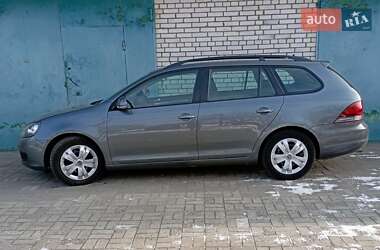 Универсал Volkswagen Golf 2009 в Сумах