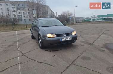 Хэтчбек Volkswagen Golf 1999 в Вознесенске