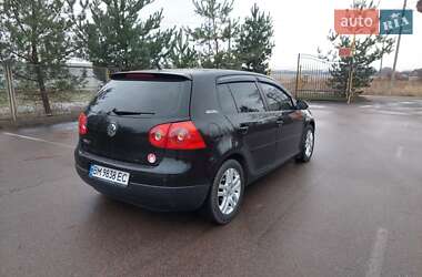 Хэтчбек Volkswagen Golf 2006 в Сумах