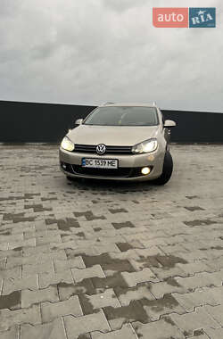 Універсал Volkswagen Golf 2012 в Староказачьем