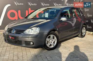 Хэтчбек Volkswagen Golf 2006 в Николаеве