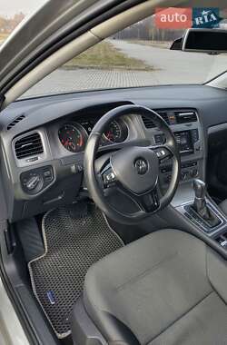 Универсал Volkswagen Golf 2014 в 