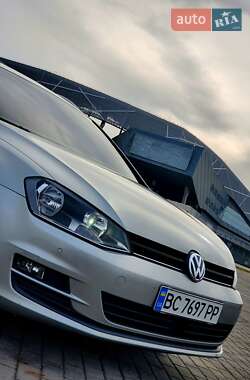 Универсал Volkswagen Golf 2014 в 