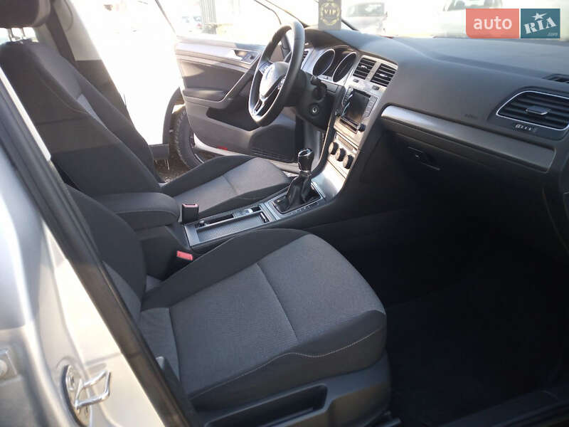 Универсал Volkswagen Golf 2014 в Днепре