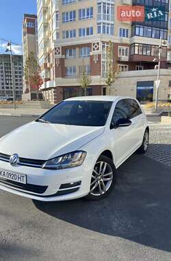 Хетчбек Volkswagen Golf 2013 в 