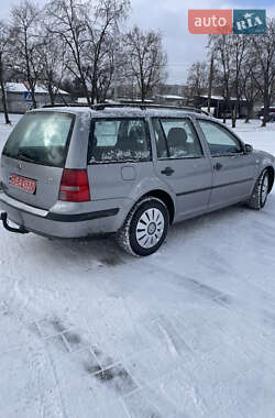 Универсал Volkswagen Golf 2003 в Черкассах