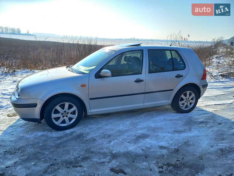 Хетчбек Volkswagen Golf 1998 в Полтаві