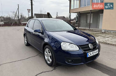 Хэтчбек Volkswagen Golf 2007 в Умани