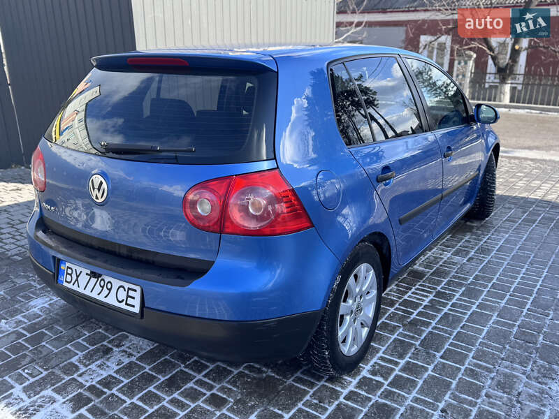Хетчбек Volkswagen Golf 2004 в Кам'янець-Подільському