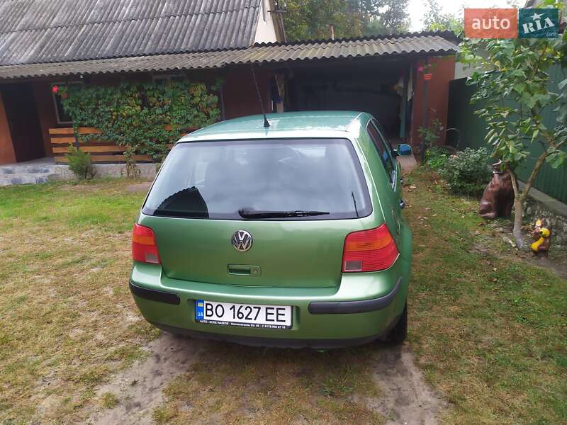 Хэтчбек Volkswagen Golf 1998 в Кременце