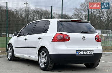 Хэтчбек Volkswagen Golf 2004 в Ивано-Франковске