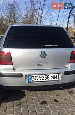 Хетчбек Volkswagen Golf 2001 в Перемишлянах