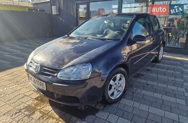 Хетчбек Volkswagen Golf 2004 в Львові