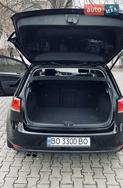 Хэтчбек Volkswagen Golf 2013 в Черновцах