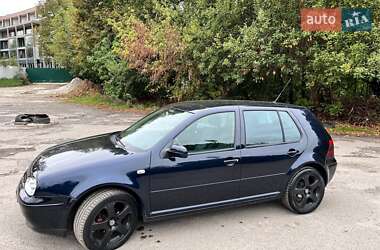 Хэтчбек Volkswagen Golf 2001 в 