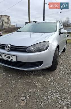 Универсал Volkswagen Golf 2012 в Львове