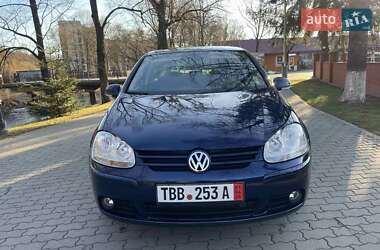 Хетчбек Volkswagen Golf 2008 в 