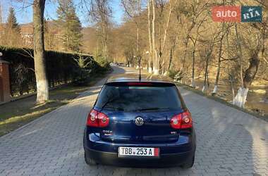 Хетчбек Volkswagen Golf 2008 в 