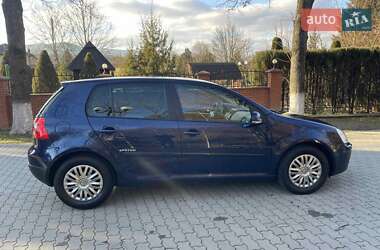 Хетчбек Volkswagen Golf 2008 в 