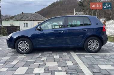 Хетчбек Volkswagen Golf 2008 в 