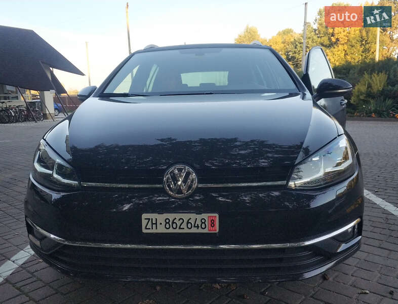 Універсал Volkswagen Golf 2017 в Запоріжжі