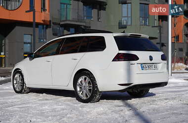 Универсал Volkswagen Golf 2015 в Киеве