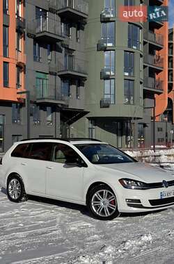 Универсал Volkswagen Golf 2015 в Киеве