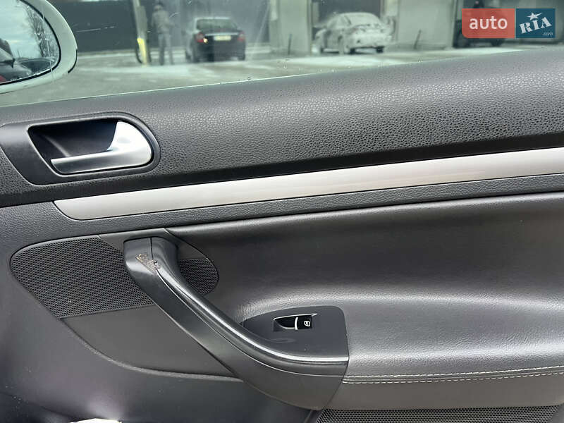 Універсал Volkswagen Golf 2008 в Тернополі