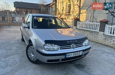 Хэтчбек Volkswagen Golf 2003 в Тернополе