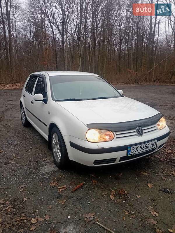 Хэтчбек Volkswagen Golf 2000 в Шепетовке