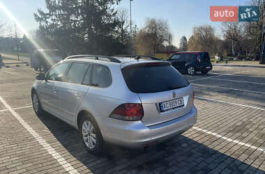 Универсал Volkswagen Golf 2013 в 