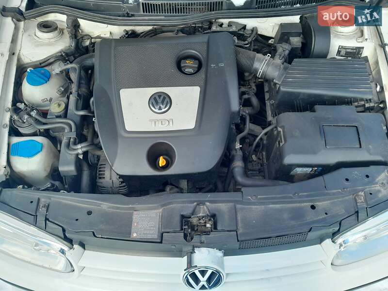 Универсал Volkswagen Golf 2006 в Кролевце