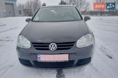 Хетчбек Volkswagen Golf 2004 в Луцьку