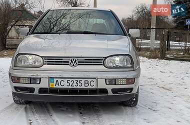 Хэтчбек Volkswagen Golf 1995 в Любомле