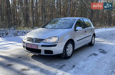 Хэтчбек Volkswagen Golf 2005 в Луцке