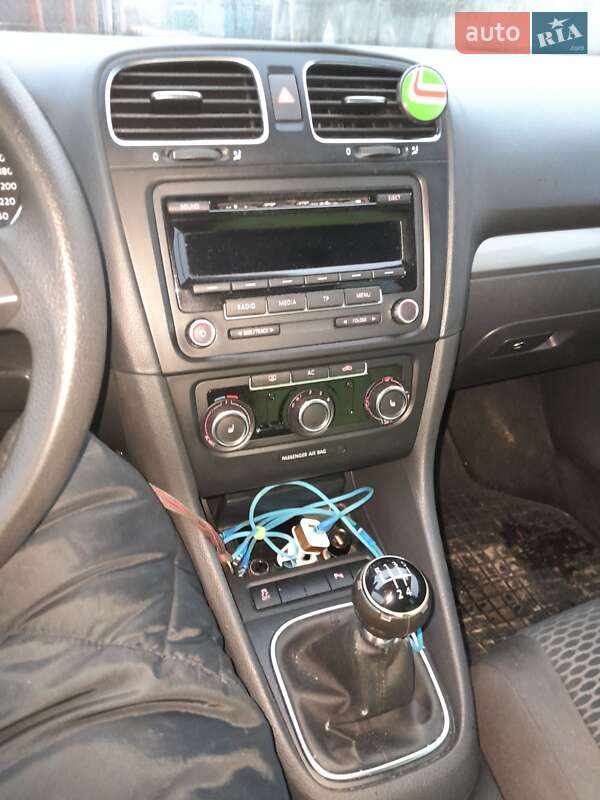 Универсал Volkswagen Golf 2011 в Киеве