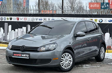 Хэтчбек Volkswagen Golf 2011 в Киеве