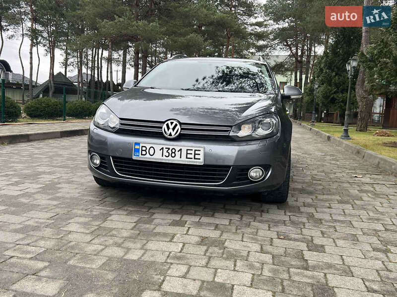 Универсал Volkswagen Golf 2010 в Львове