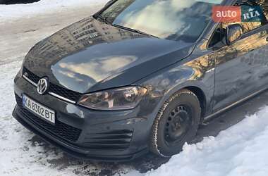 Универсал Volkswagen Golf 2013 в Киеве