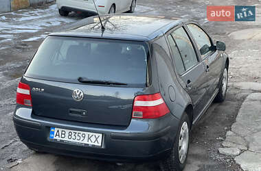 Хэтчбек Volkswagen Golf 2002 в Виннице