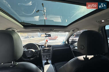 Универсал Volkswagen Golf 2013 в 