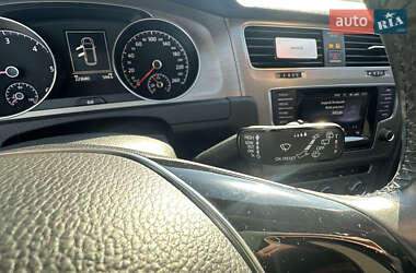 Универсал Volkswagen Golf 2013 в 