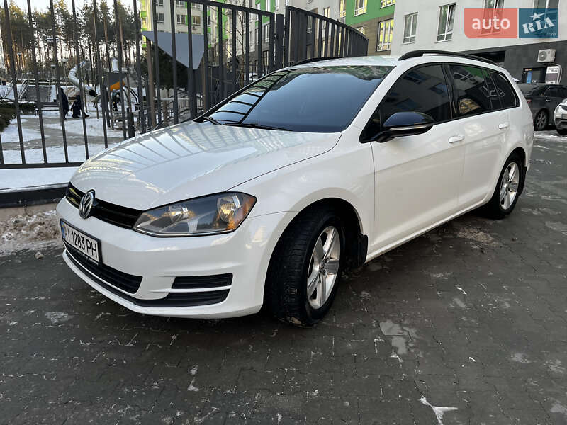 Универсал Volkswagen Golf 2015 в 