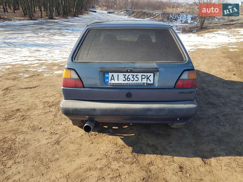 Хэтчбек Volkswagen Golf 1988 в Киеве